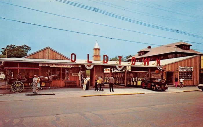 Askwiths Oldtown - Old Postcard View (newer photo)